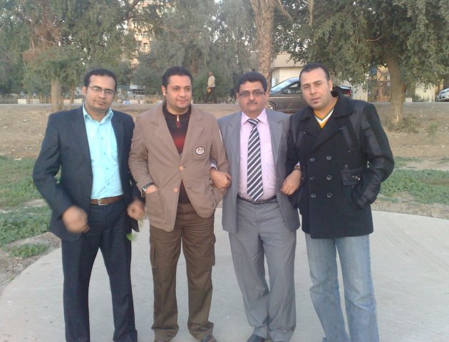 lمع الأصدقاء الشعراء في شارع أبي نؤاس